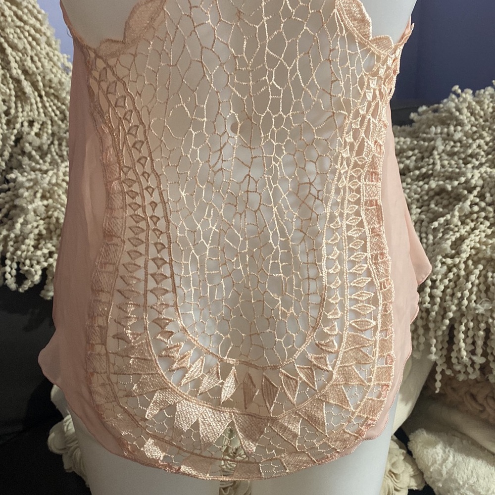 Sheer top size small - Picture 3 of 5
